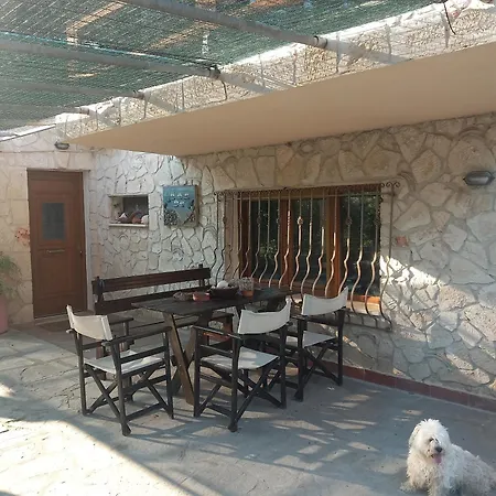 Holiday home Traditional Stone-built Nea Skioni
